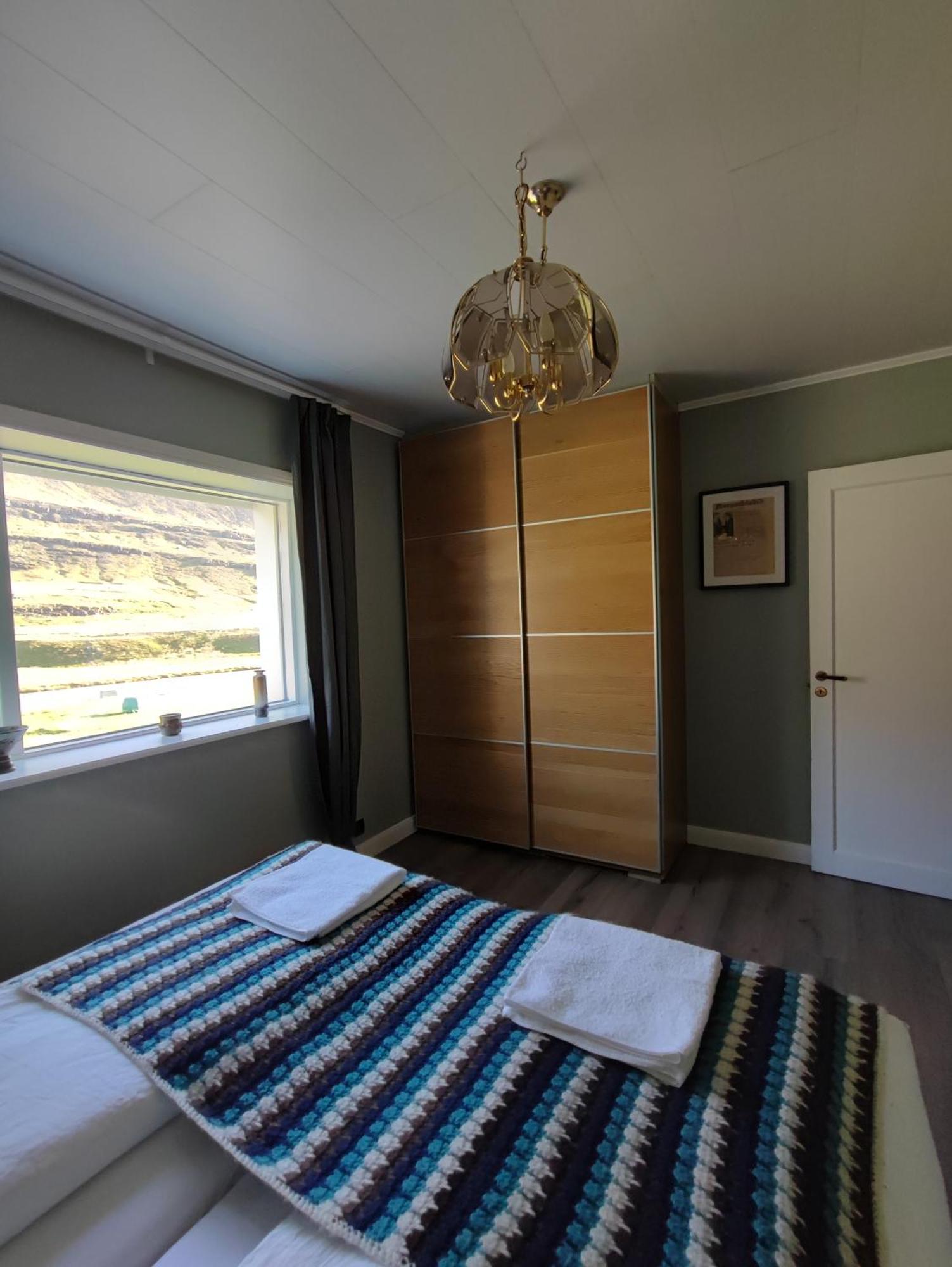 Apartmán Holl Obyggthasetur Exteriér fotografie